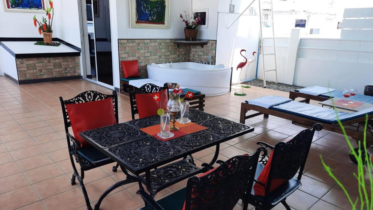 Swiss Food Restaurant And Room For Rent Pattaya Exterior photo