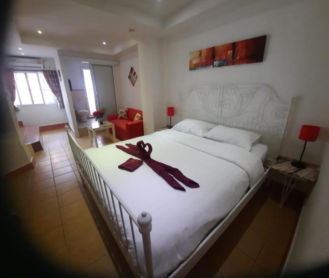 Swiss Food Restaurant And Room For Rent Pattaya Exterior photo