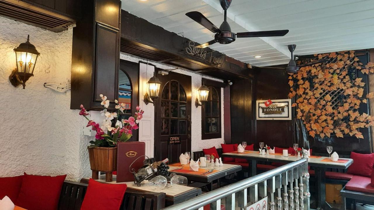 Swiss Food Restaurant And Room For Rent Pattaya Exterior photo