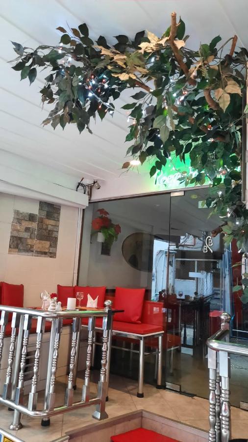 Swiss Food Restaurant And Room For Rent Pattaya Exterior photo