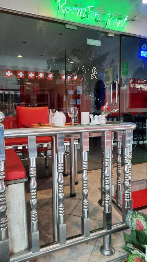 Swiss Food Restaurant And Room For Rent Pattaya Exterior photo